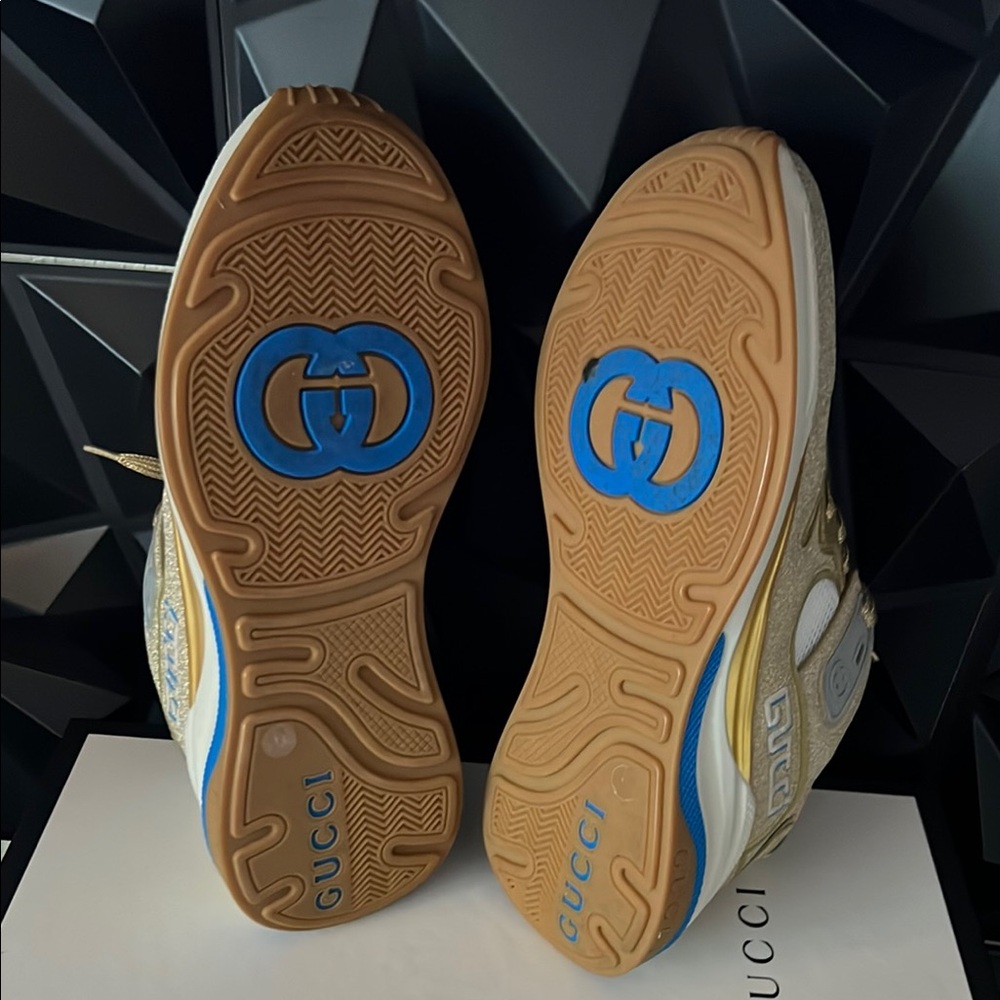 Gucci Gold Sneakers - Picture 4 of 7